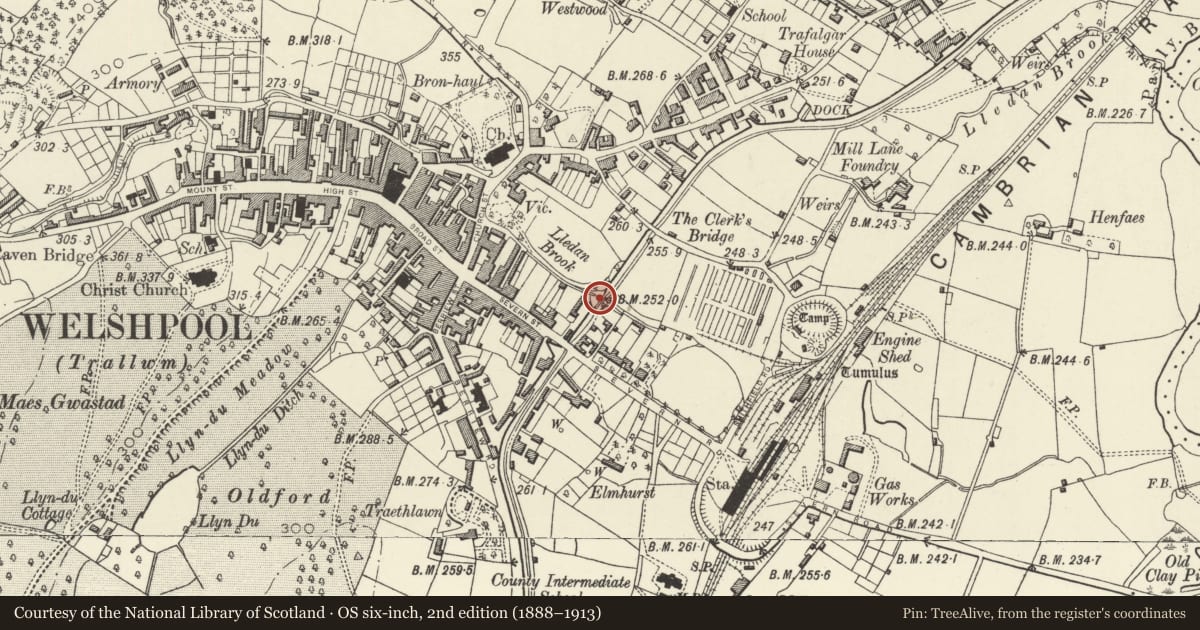 Ordnance Survey six-inch map, 2nd edition (1888–1913) covering the location of Lledan Brook Aqueduct and Weir, Welshpool, Powys, with a pin at the register's coordinates
