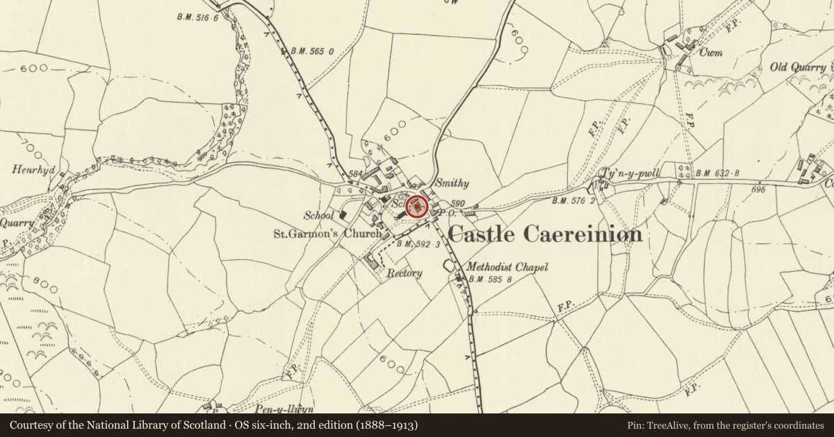 Ordnance Survey six-inch map, 2nd edition (1888–1913) covering the location of Red Lion Inn, Castle Caereinion, Powys, with a pin at the register's coordinates