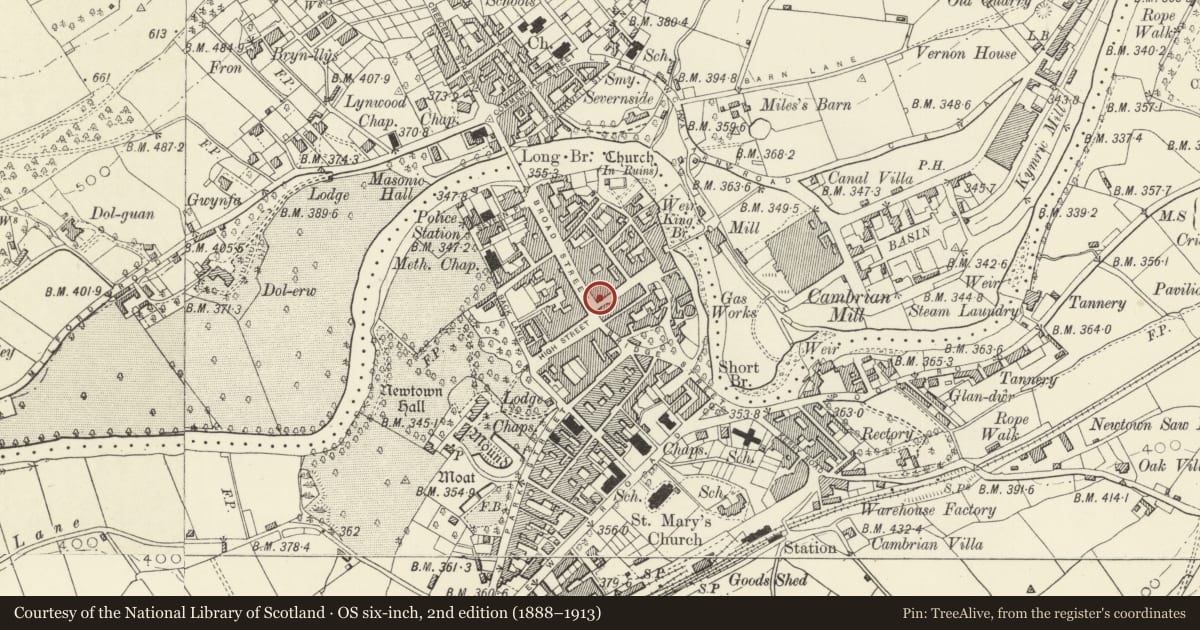 Ordnance Survey six-inch map, 2nd edition (1888–1913) covering the location of Robert Owen Memorial Museum, Newtown and Llanllwchaiarn, Powys, with a pin at the register's coordinates
