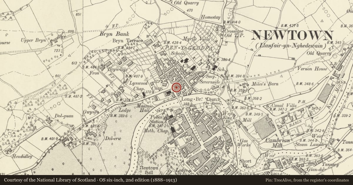 Ordnance Survey six-inch map, 2nd edition (1888–1913) covering the location of 55 Commercial Street, Newtown and Llanllwchaiarn, Powys, with a pin at the register's coordinates