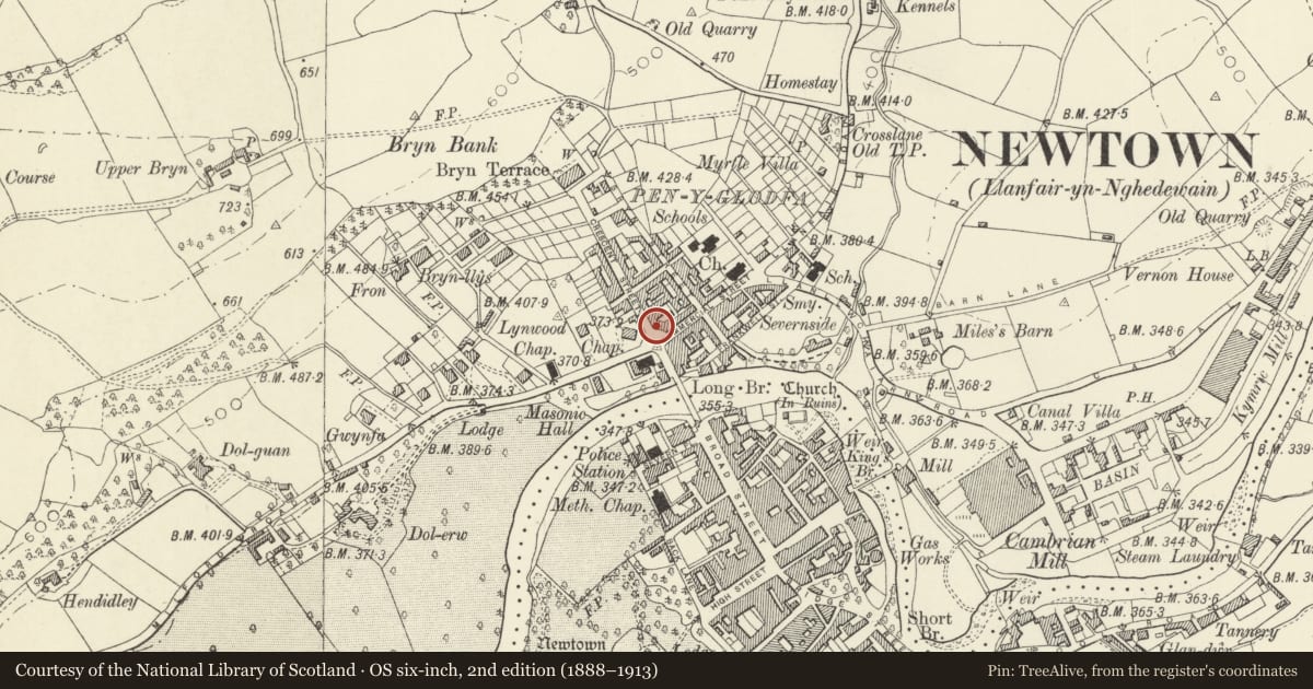 Ordnance Survey six-inch map, 2nd edition (1888–1913) covering the location of 1 The Crescent, Newtown and Llanllwchaiarn, Powys, with a pin at the register's coordinates
