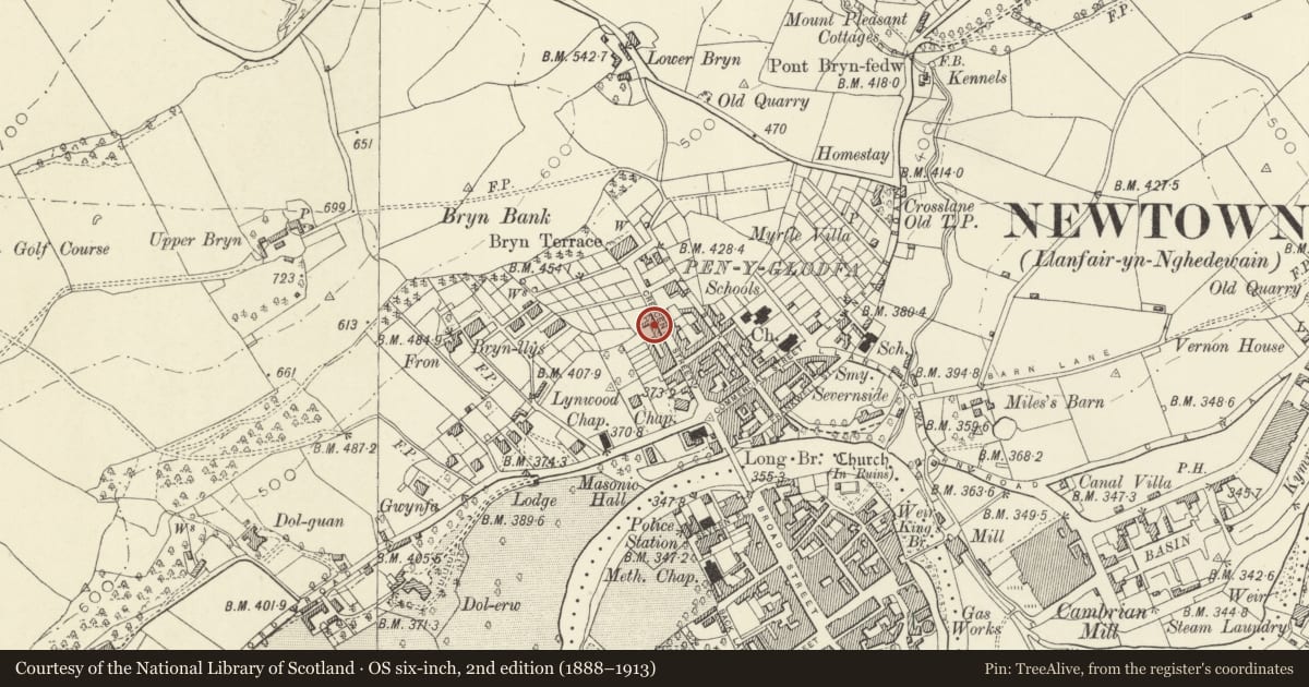 Ordnance Survey six-inch map, 2nd edition (1888–1913) covering the location of 20 Crescent Street, Newtown and Llanllwchaiarn, Powys, with a pin at the register's coordinates