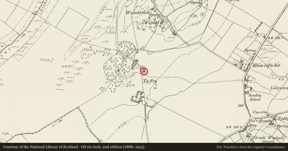 Ordnance Survey six-inch map, 2nd edition (1888–1913) covering the location of Gates at Ty Fry, Pentraeth, Isle of Anglesey, with a pin at the register's coordinates