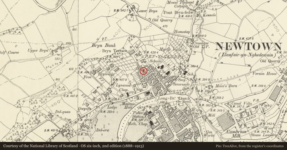 Ordnance Survey six-inch map, 2nd edition (1888–1913) covering the location of 30 Crescent Street, Newtown and Llanllwchaiarn, Powys, with a pin at the register's coordinates