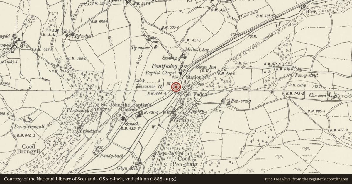 Ordnance Survey six-inch map, 2nd edition (1888–1913) covering the location of Milestone at Pontfadog, Glyntraian, Wrexham, with a pin at the register's coordinates