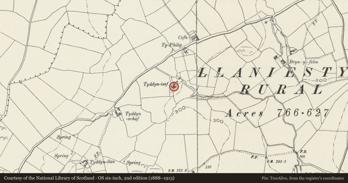 Ordnance Survey six-inch map, 2nd edition (1888–1913) covering the location of Boiling house at Tyddyn Isaf, Llanddona, Isle of Anglesey, with a pin at the register's coordinates