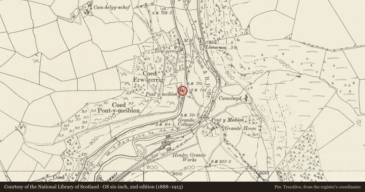 Ordnance Survey six-inch map, 2nd edition (1888–1913) covering the location of Monument to Huw Morys, including boundary walls and gate, Ceiriog Ucha, Wrexham, with a pin at the register's coordinates