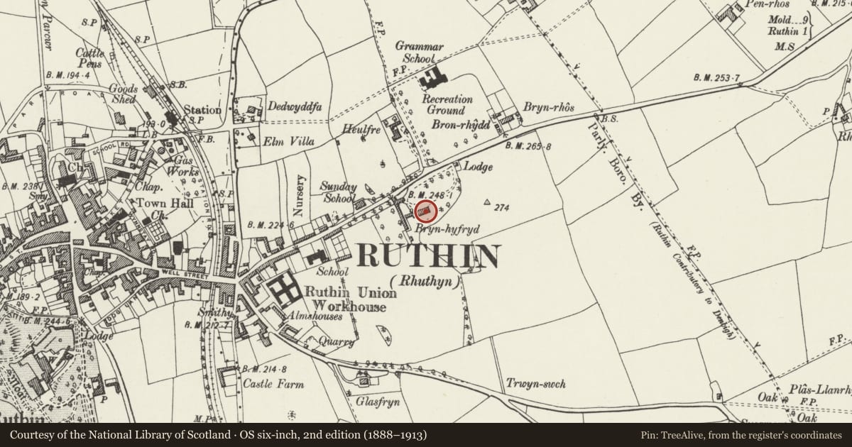 Ordnance Survey six-inch map, 2nd edition (1888–1913) covering the location of Sixth Form Centre at Brynhyfryd School, Ruthin, Denbighshire, with a pin at the register's coordinates