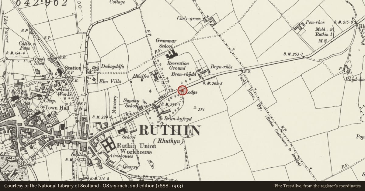 Ordnance Survey six-inch map, 2nd edition (1888–1913) covering the location of Lodge at Brynhyfryd School, Ruthin, Denbighshire, with a pin at the register's coordinates