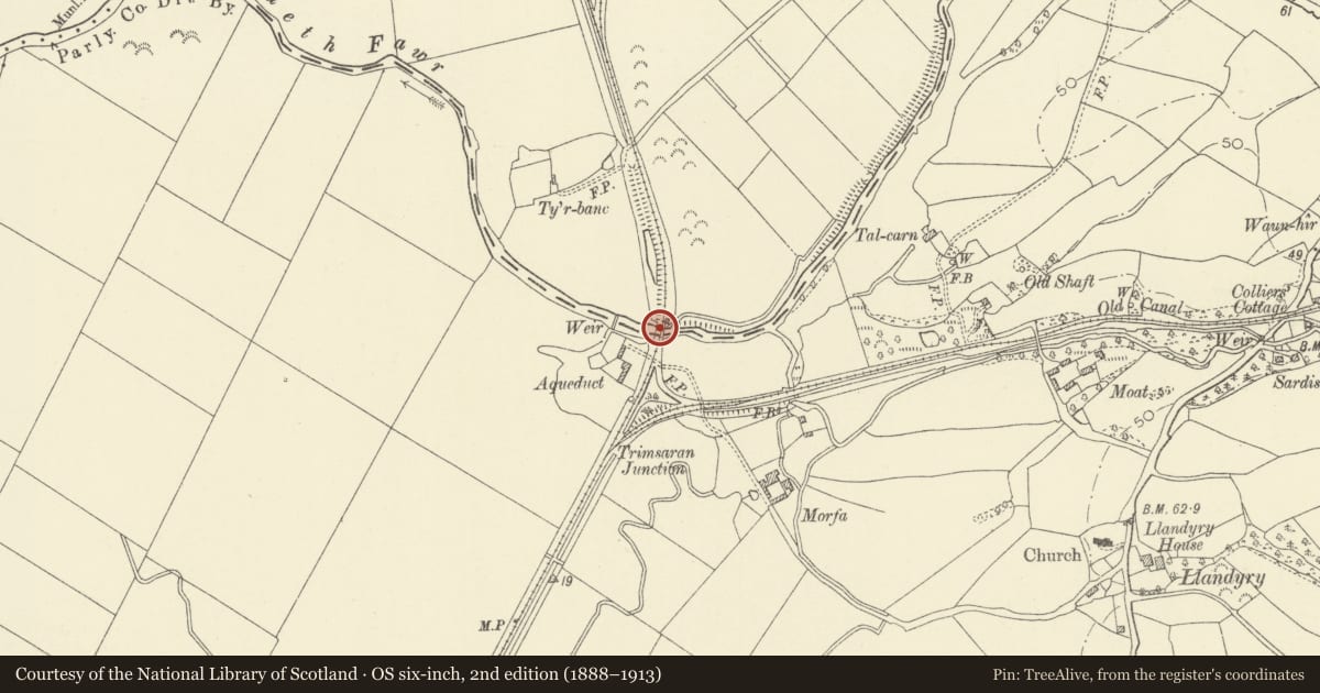 Ordnance Survey six-inch map, 2nd edition (1888–1913) covering the location of Former Kidwelly & Llanelly Canal aqueduct (also known as Glanstony Aqueduct), Trimsaran, Carmarthenshire, with a pin at the register's coordinates