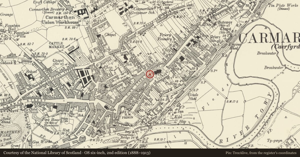 Ordnance Survey six-inch map, 2nd edition (1888–1913) covering the location of 29 King Street, Carmarthen, Carmarthenshire, with a pin at the register's coordinates
