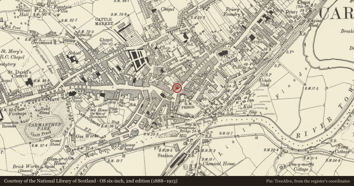 Ordnance Survey six-inch map, 2nd edition (1888–1913) covering the location of 62 King Street, Carmarthen, Carmarthenshire, with a pin at the register's coordinates