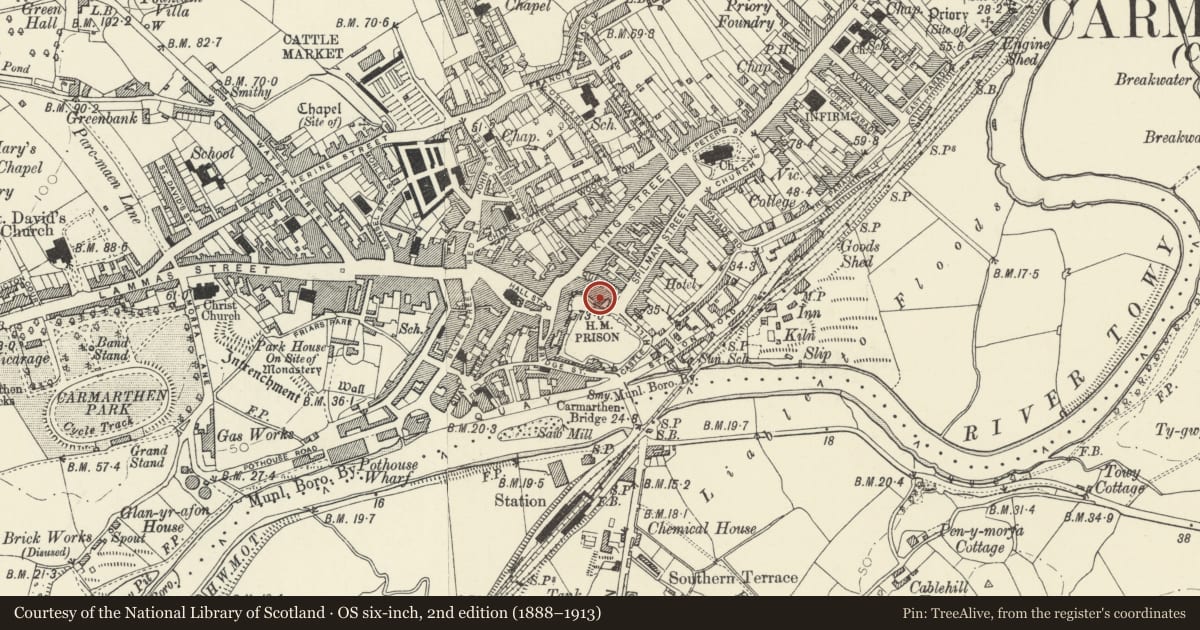Ordnance Survey six-inch map, 2nd edition (1888–1913) covering the location of Premises occupied by Mount Antiques, Carmarthen, Carmarthenshire, with a pin at the register's coordinates