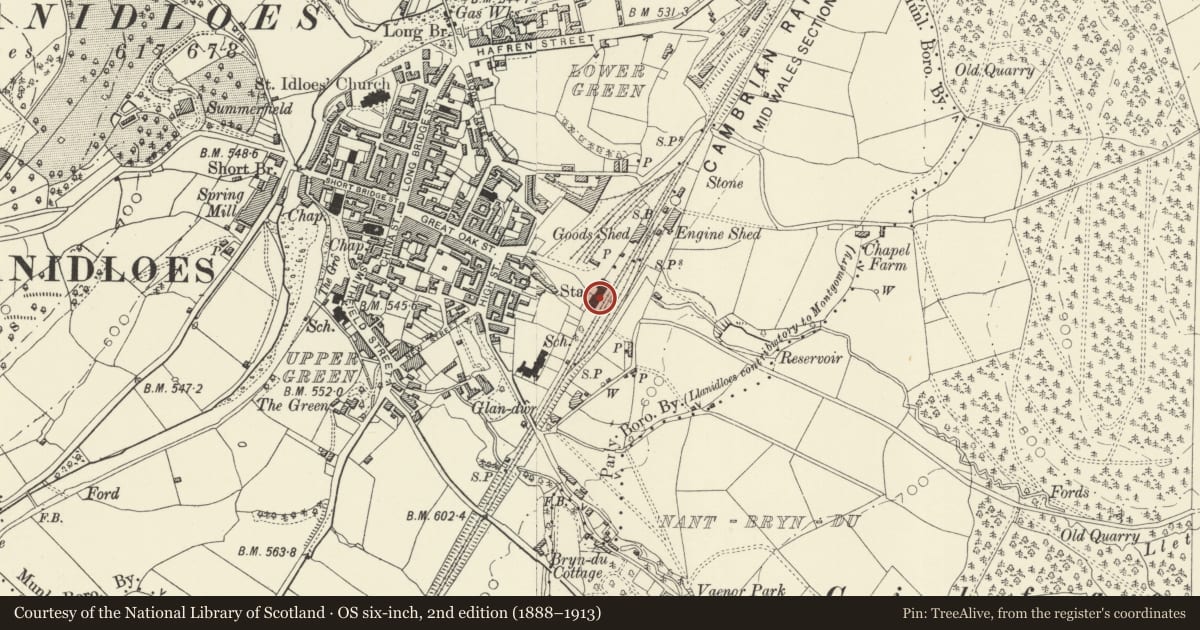Ordnance Survey six-inch map, 2nd edition (1888–1913) covering the location of Former Railway Station, Llanidloes, Powys, with a pin at the register's coordinates