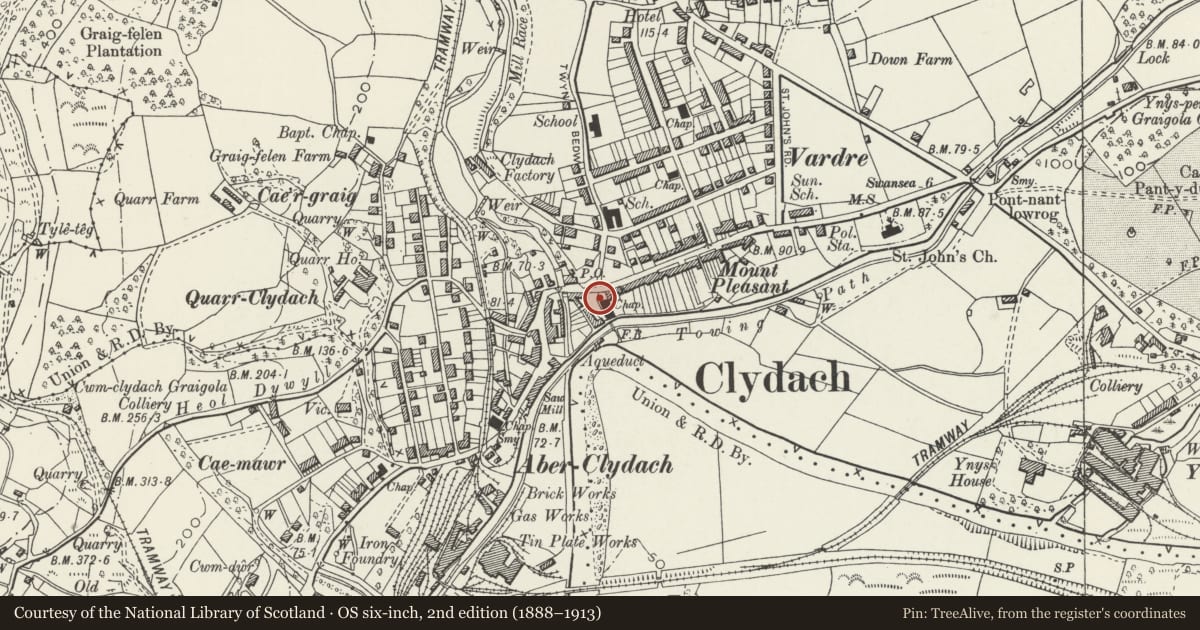 Ordnance Survey six-inch map, 2nd edition (1888–1913) covering the location of Piers and railings at Calfaria Baptist Chapel, Clydach, Swansea, with a pin at the register's coordinates