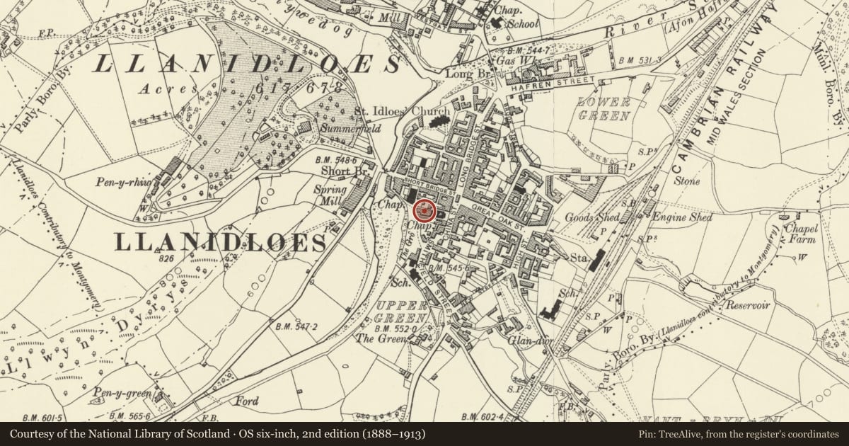 Ordnance Survey six-inch map, 2nd edition (1888–1913) covering the location of Chapel Hall, Llanidloes, Powys, with a pin at the register's coordinates