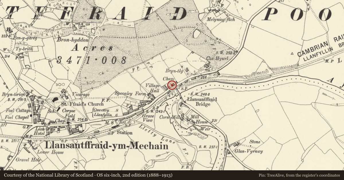 Ordnance Survey six-inch map, 2nd edition (1888–1913) covering the location of No. 2 Glandwr (cottage at right), with walled forecourt, Llansantffraid, Powys, with a pin at the register's coordinates