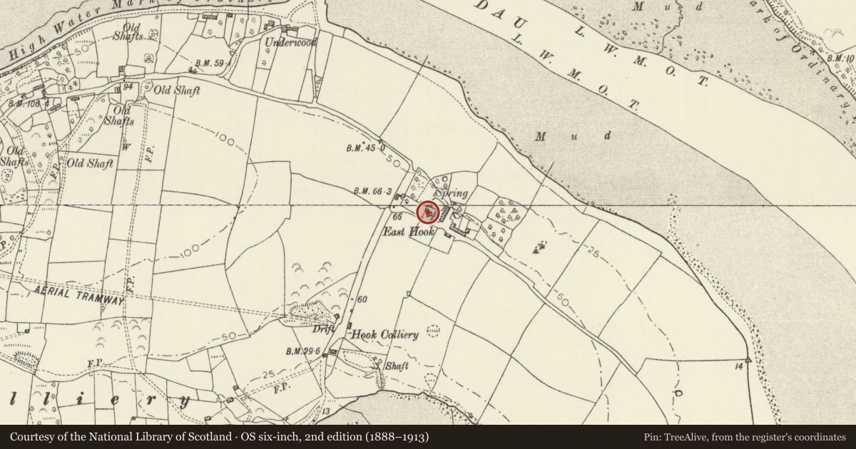 Ordnance Survey six-inch map, 2nd edition (1888–1913) covering the location of Ruined outbuilding at East Hook, Pembrokeshire, with a pin at the register's coordinates