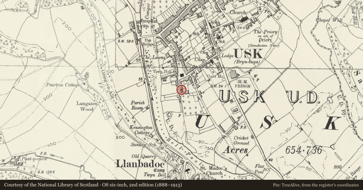 Ordnance Survey six-inch map, 2nd edition (1888–1913) covering the location of 11 Baron Street, Usk, Monmouthshire, with a pin at the register's coordinates