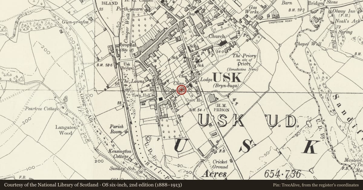 Ordnance Survey six-inch map, 2nd edition (1888–1913) covering the location of 21 Old Market Street, Usk, Monmouthshire, with a pin at the register's coordinates