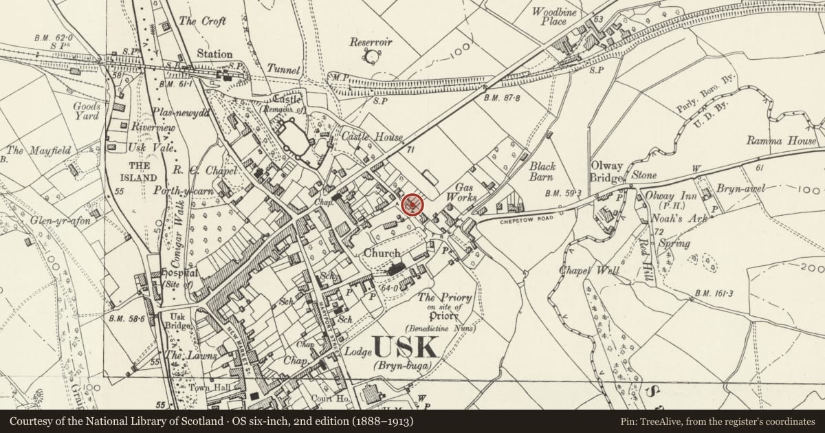 Ordnance Survey six-inch map, 2nd edition (1888–1913) covering the location of 29 Four Ash Street, Usk, Monmouthshire, with a pin at the register's coordinates