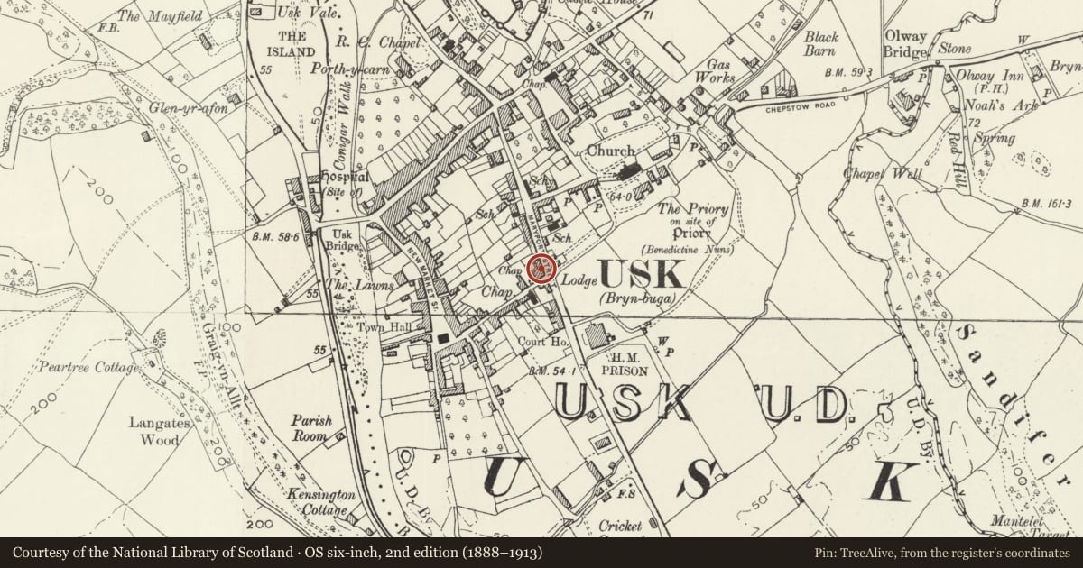 Ordnance Survey six-inch map, 2nd edition (1888–1913) covering the location of 42 Maryport Street, Usk, Monmouthshire, with a pin at the register's coordinates
