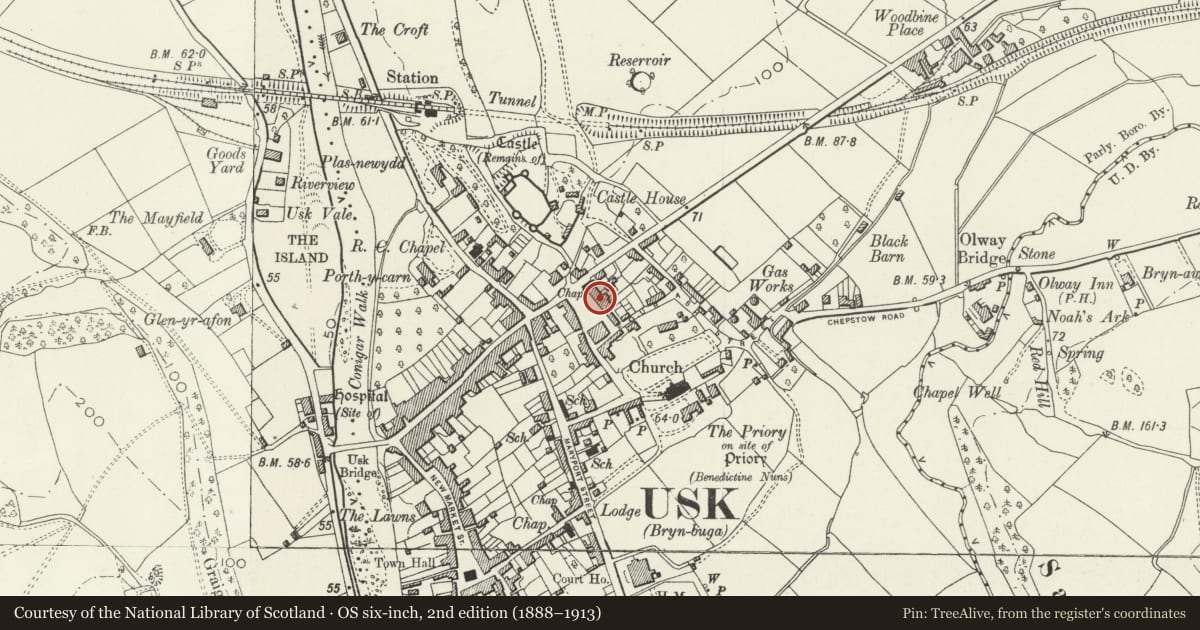Ordnance Survey six-inch map, 2nd edition (1888–1913) covering the location of 5 Twyn Square, Usk, Monmouthshire, with a pin at the register's coordinates