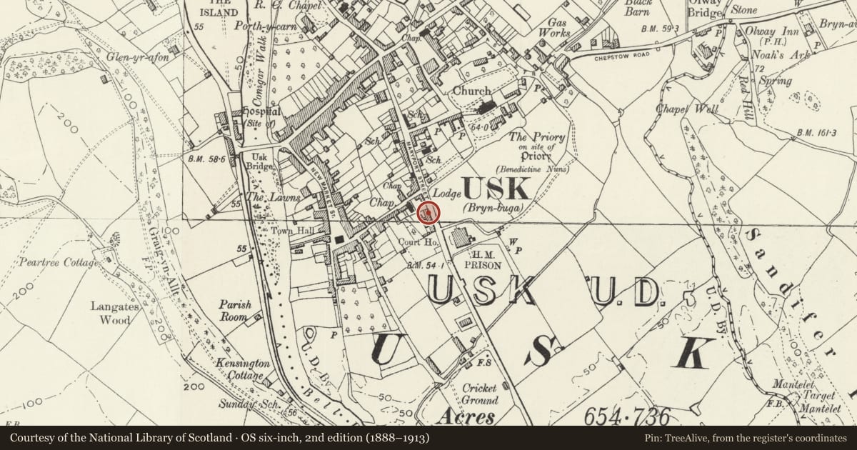 Ordnance Survey six-inch map, 2nd edition (1888–1913) covering the location of 58 Maryport Street, Usk, Monmouthshire, with a pin at the register's coordinates