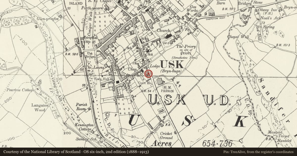 Ordnance Survey six-inch map, 2nd edition (1888–1913) covering the location of 60 Maryport Street, Usk, Monmouthshire, with a pin at the register's coordinates