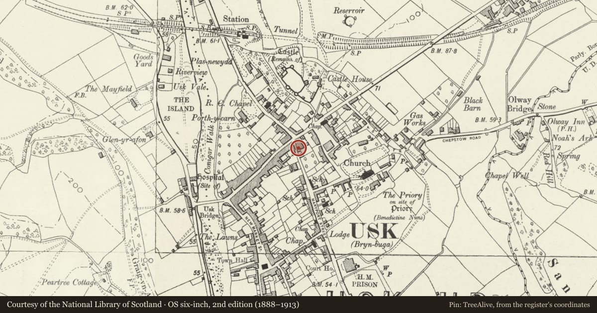 Ordnance Survey six-inch map, 2nd edition (1888–1913) covering the location of 7 Maryport Street, Usk, Monmouthshire, with a pin at the register's coordinates