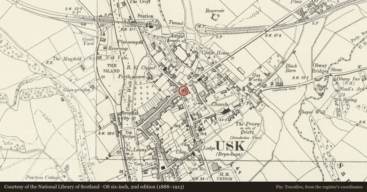Ordnance Survey six-inch map, 2nd edition (1888–1913) covering the location of Barclays Bank, Usk, Monmouthshire, with a pin at the register's coordinates