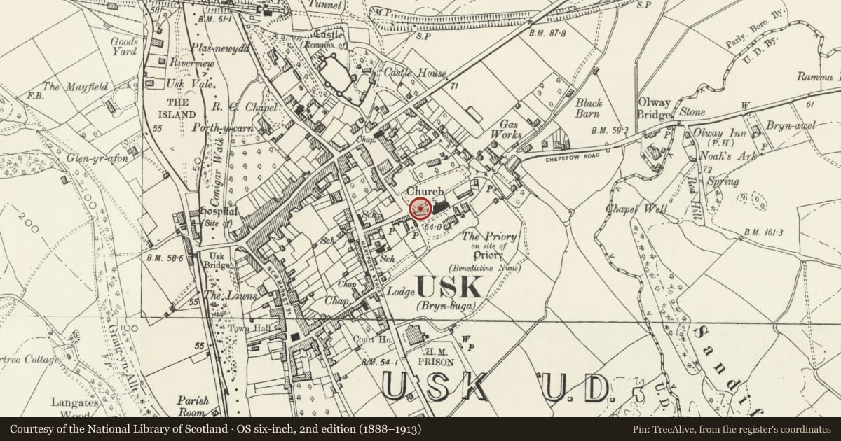 Ordnance Survey six-inch map, 2nd edition (1888–1913) covering the location of Medieval Cross Base in St Mary's Churchyard, Usk, Monmouthshire, with a pin at the register's coordinates
