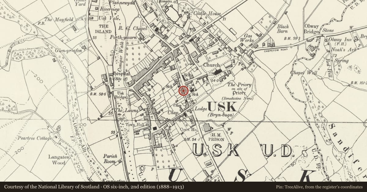 Ordnance Survey six-inch map, 2nd edition (1888–1913) covering the location of Wood Cutter's Cottage, Usk, Monmouthshire, with a pin at the register's coordinates