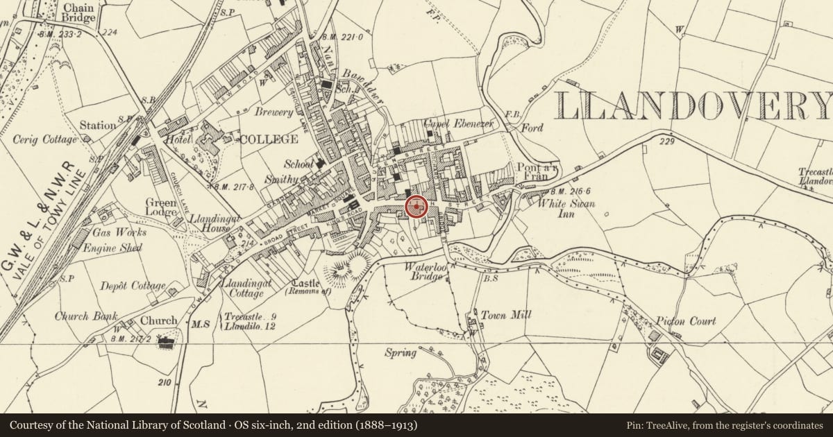Ordnance Survey six-inch map, 2nd edition (1888–1913) covering the location of 21 High Street, Llandovery, Carmarthenshire, with a pin at the register's coordinates