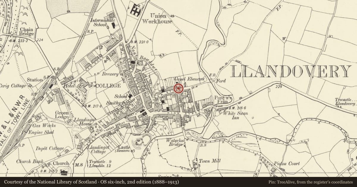 Ordnance Survey six-inch map, 2nd edition (1888–1913) covering the location of Entrance gates and railings to Ebenezer Baptist Chapel, Llandovery, Carmarthenshire, with a pin at the register's coordinates