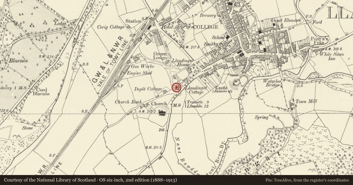 Ordnance Survey six-inch map, 2nd edition (1888–1913) covering the location of Llandingat, Llandovery, Carmarthenshire, with a pin at the register's coordinates