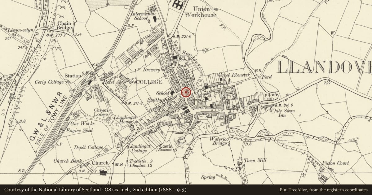Ordnance Survey six-inch map, 2nd edition (1888–1913) covering the location of Portland House, Llandovery, Carmarthenshire, with a pin at the register's coordinates