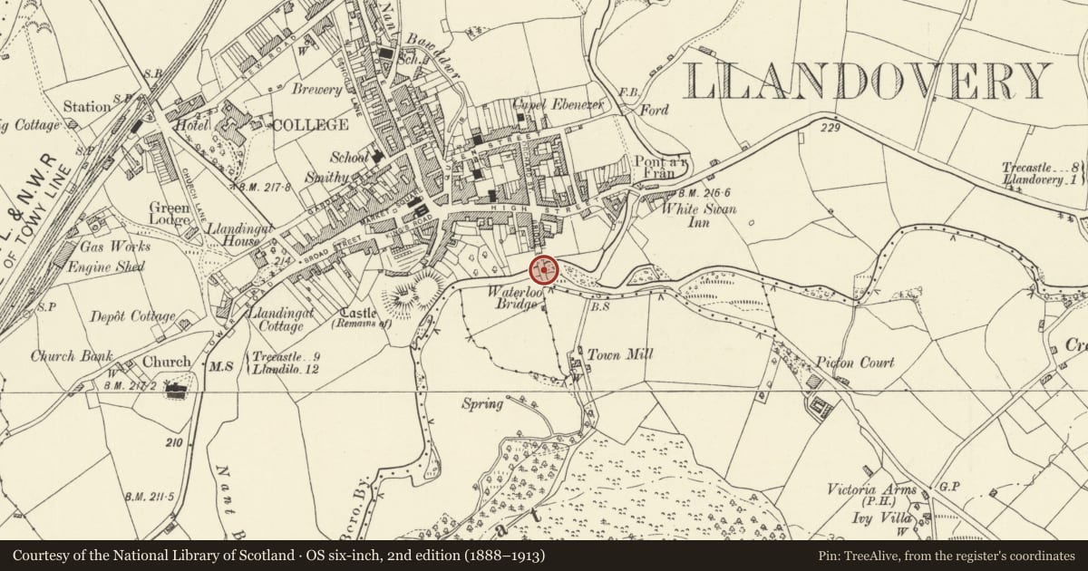 Ordnance Survey six-inch map, 2nd edition (1888–1913) covering the location of Waterloo Bridge, Llandovery, Carmarthenshire, with a pin at the register's coordinates