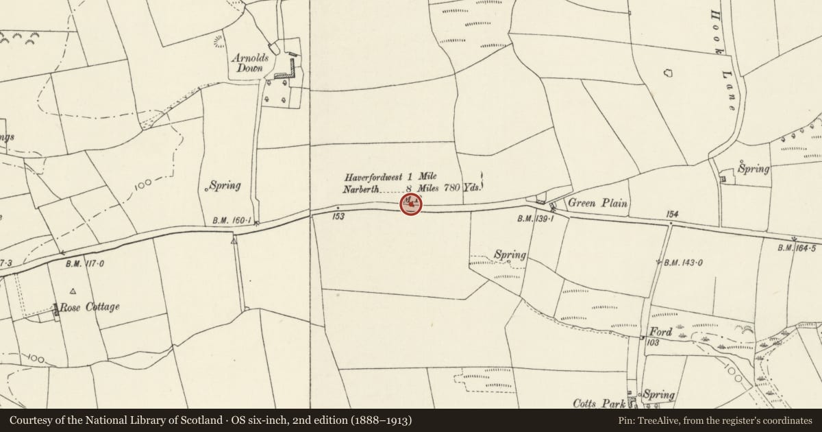 Ordnance Survey six-inch map, 2nd edition (1888–1913) covering the location of Milepost on A40, Uzmaston, Boulston and Slebech, Pembrokeshire, with a pin at the register's coordinates