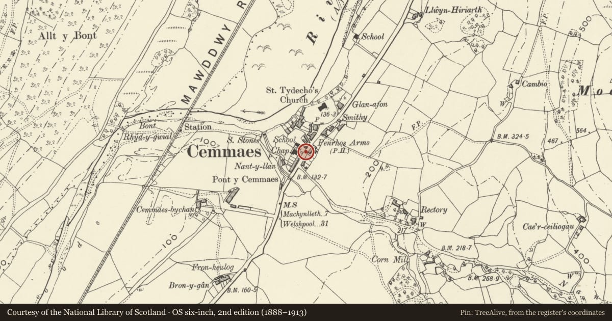 Ordnance Survey six-inch map, 2nd edition (1888–1913) covering the location of War Memorial, Glantwymyn, Powys, with a pin at the register's coordinates