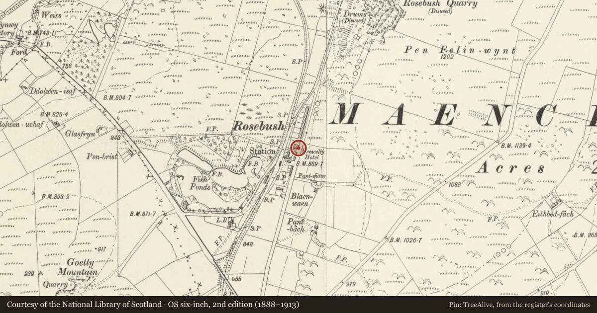 Ordnance Survey six-inch map, 2nd edition (1888–1913) covering the location of Telephone call box at Old Post Office, Maenclochog, Pembrokeshire, with a pin at the register's coordinates