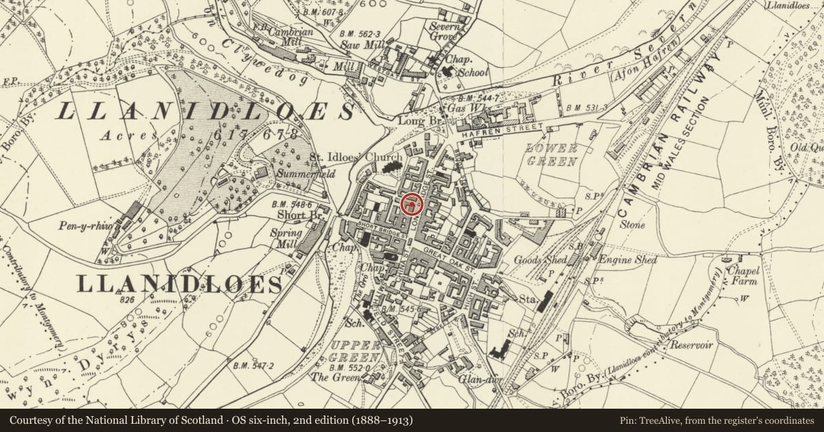 Ordnance Survey six-inch map, 2nd edition (1888–1913) covering the location of The Traveller's Rest, Llanidloes, Powys, with a pin at the register's coordinates