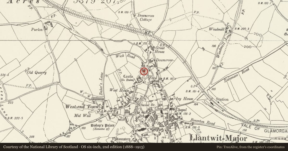 Ordnance Survey six-inch map, 2nd edition (1888–1913) covering the location of Forecourt Wall of Old Place, Llantwit Major, Vale of Glamorgan, with a pin at the register's coordinates