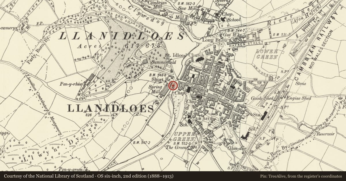 Ordnance Survey six-inch map, 2nd edition (1888–1913) covering the location of 2 Highgate Terrace, Llanidloes, Powys, with a pin at the register's coordinates