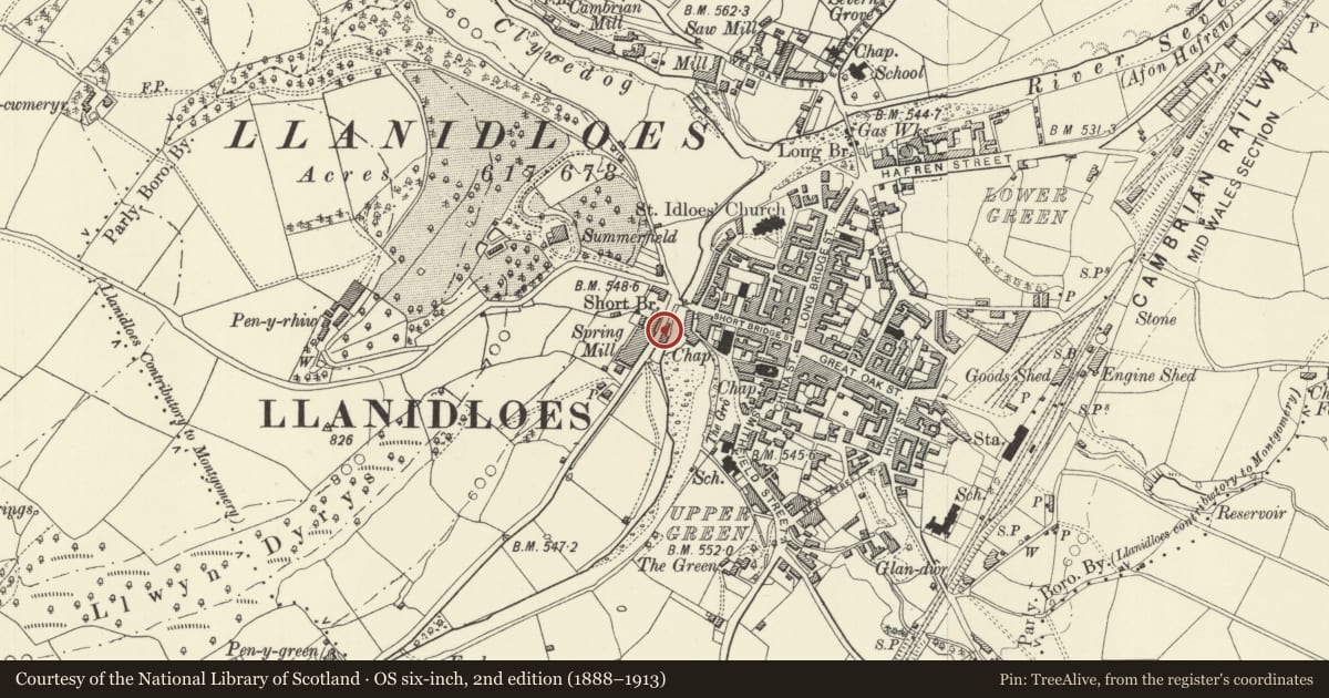Ordnance Survey six-inch map, 2nd edition (1888–1913) covering the location of 3 Highgate Terrace, Llanidloes, Powys, with a pin at the register's coordinates