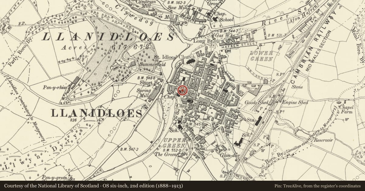 Ordnance Survey six-inch map, 2nd edition (1888–1913) covering the location of 8 Short Bridge Street, Llanidloes, Powys, with a pin at the register's coordinates