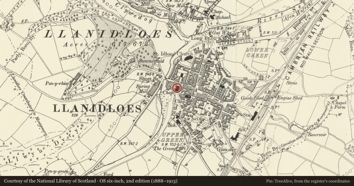 Ordnance Survey six-inch map, 2nd edition (1888–1913) covering the location of Llanidloes Baptist Chapel, Powys, with a pin at the register's coordinates