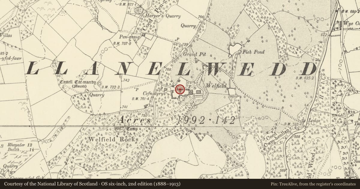 Ordnance Survey six-inch map, 2nd edition (1888–1913) covering the location of Multi-purpose farm ranges at Cefndyrys Farm, Llanelwedd, Powys, with a pin at the register's coordinates