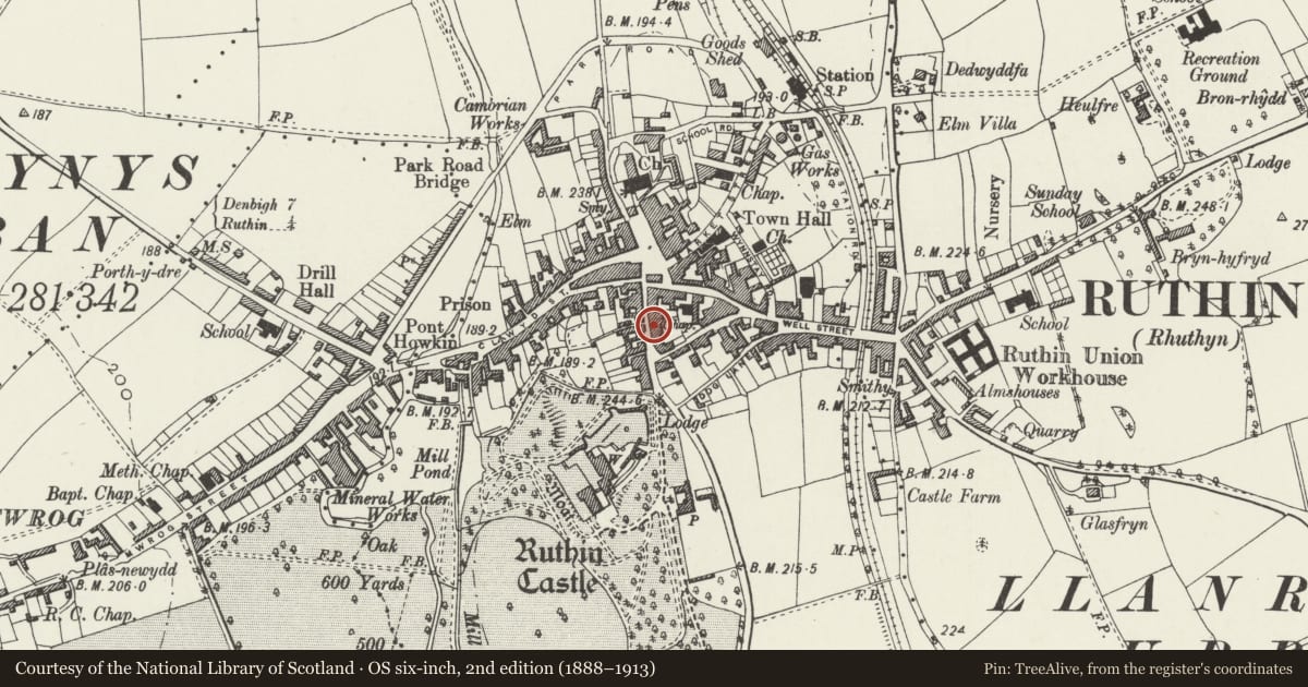 Ordnance Survey six-inch map, 2nd edition (1888–1913) covering the location of 9 Castle Street including forecourt railings, Ruthin, Denbighshire, with a pin at the register's coordinates