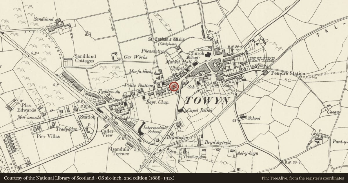 Ordnance Survey six-inch map, 2nd edition (1888–1913) covering the location of 24 High Street, Tywyn, Gwynedd, with a pin at the register's coordinates